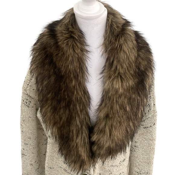 Lane Bryant Button-up Removable Fur Sweater Cardigan - Picture 2 of 12